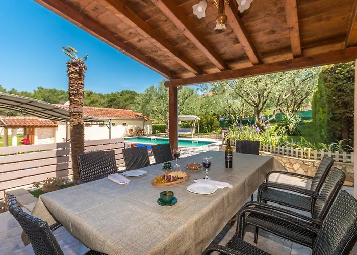 בית נופש Nice Home In Sveti Filip I Jakov
