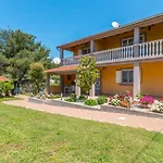 Nice Home In Sveti Filip I Jakov * Sveti Filip i Jakov