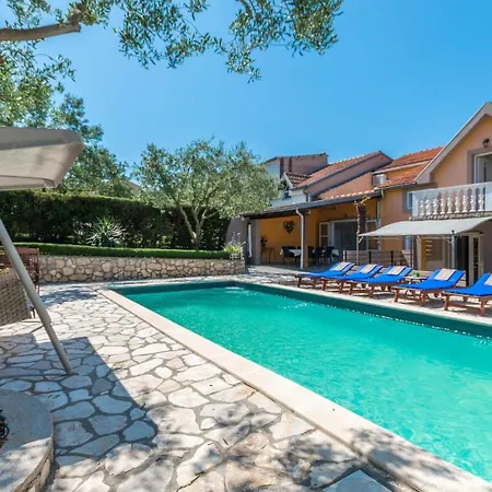 Awesome Home In Sveti Filip I Jakov With Wifi *