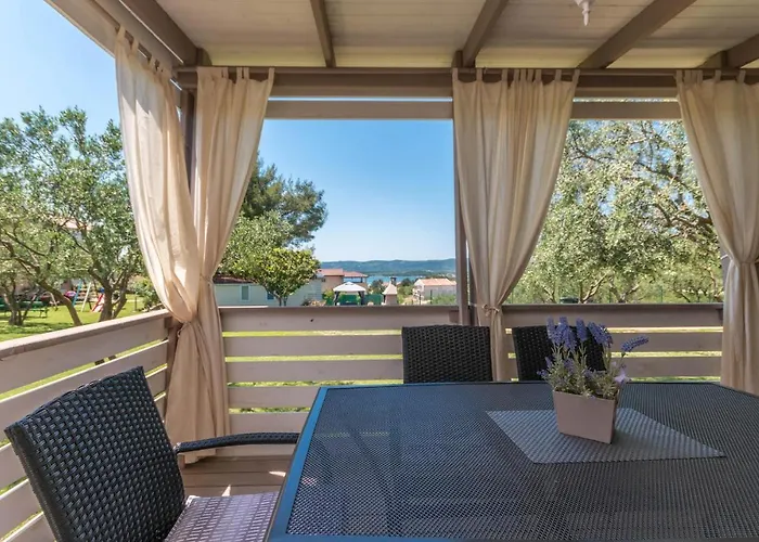 Nice Home In Sveti Filip I Jakov