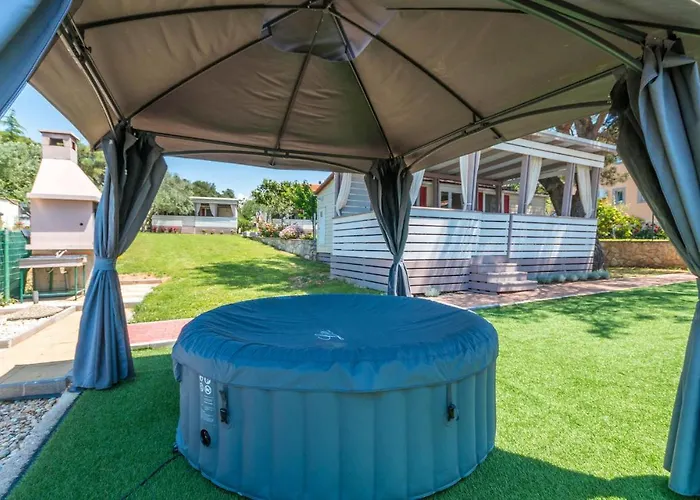 Nice Home In Sveti Filip I Jakov Vakantiehuis Sveti Filip i Jakov